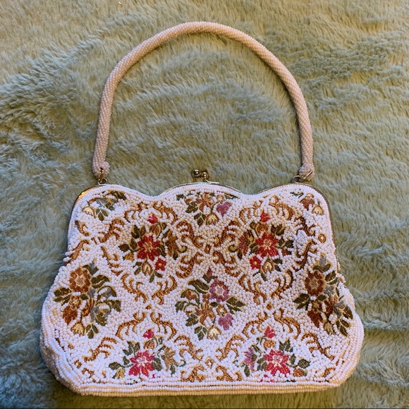 Handbags - Vintage beaded purse